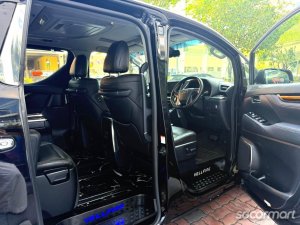 Toyota Vellfire 2.5A Z G-Edition Moonroof