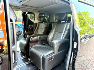 Toyota Vellfire 2.5A Z G-Edition Moonroof