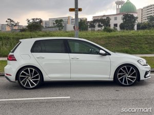 Volkswagen Golf 1.4A TSI R-Line Highline Sunroof