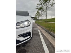 Volkswagen Golf 1.4A TSI R-Line Highline Sunroof