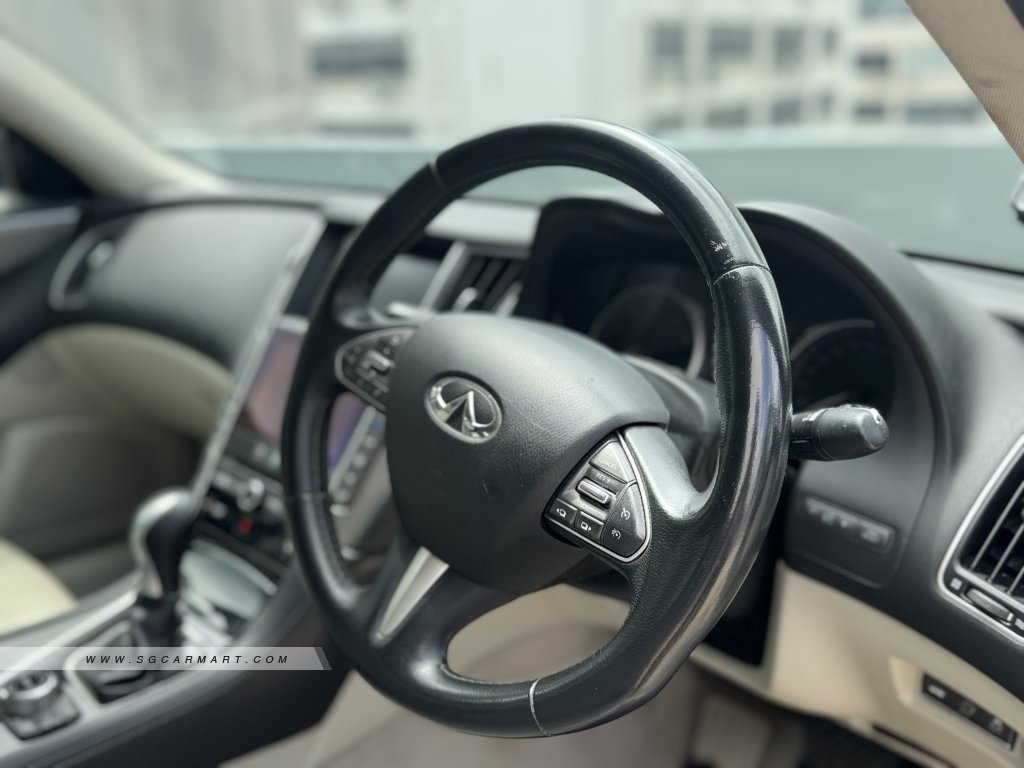 Infiniti Q50 2.0A T Sport Sunroof