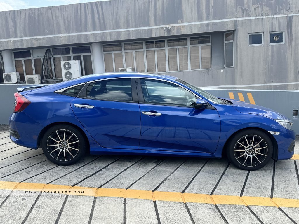 Honda Civic 1.5A VTEC Turbo Sunroof