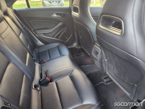 Mercedes-Benz CLA-Class CLA200 Sunroof (COE till 04/2032)