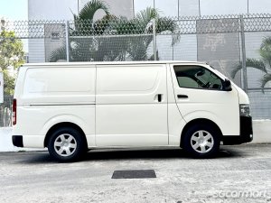 Toyota Hiace 3.0M