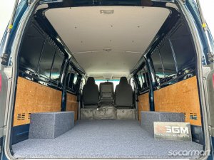 Toyota Hiace 3.0M