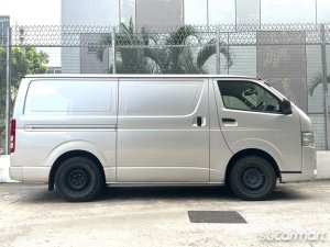 Toyota Hiace 3.0M