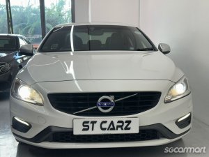 Volvo S60 T5 R-Design Sunroof