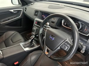 Volvo S60 T5 R-Design Sunroof