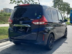 Honda Freed Hybrid 1.5A G