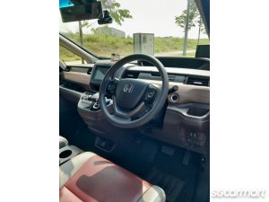 Honda Freed Hybrid 1.5A G
