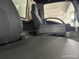 Isuzu FRR90 (COE till 06/2030)