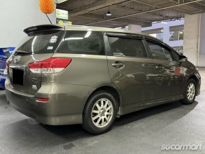 Toyota Wish 2.0A (COE till 11/2030)