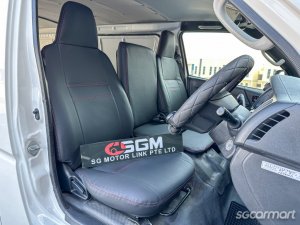 Toyota Hiace 3.0M