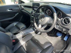 Mercedes-Benz CLA-Class CLA180 AMG Line