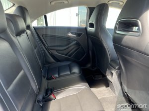 Mercedes-Benz CLA-Class CLA180 AMG Line