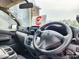 Nissan NV350 2.5A (New 5-yr COE)