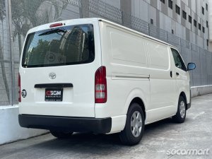 Toyota Hiace 3.0M