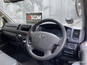 Toyota Hiace 3.0M