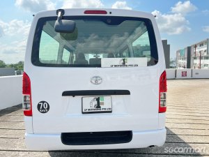 Toyota Hiace 2.8A DX