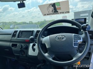 Toyota Hiace 2.8A DX