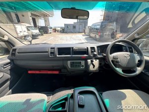 Toyota Hiace Commuter 3.0A GL High Roof (COE till 07/2030)
