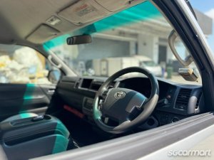Toyota Hiace Commuter 3.0A GL High Roof (COE till 07/2030)