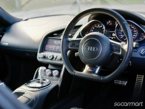 Audi R8 5.2A FSI Quattro S-tronic V10 Plus (COE till 04/2033)