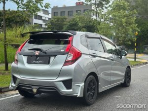 Honda Jazz 1.5A RS (New 5-yr COE)