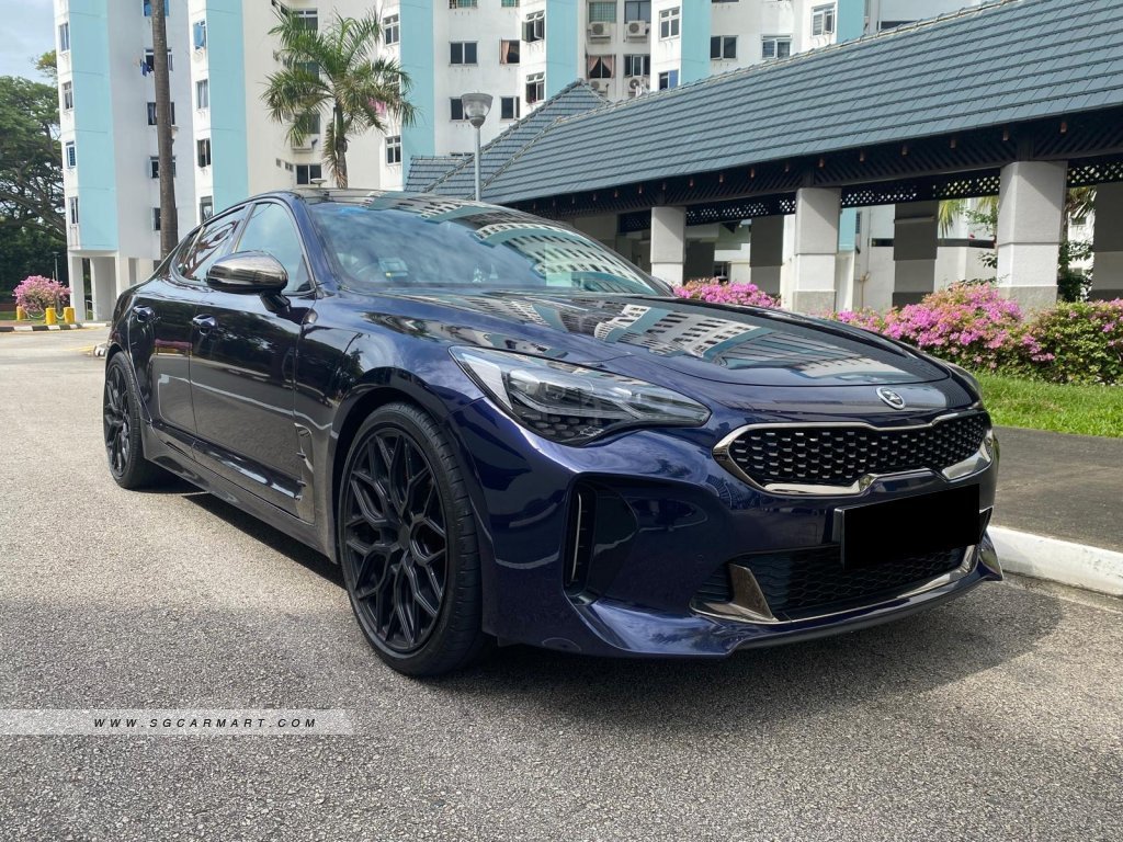 Kia Stinger 3.3A Sunroof