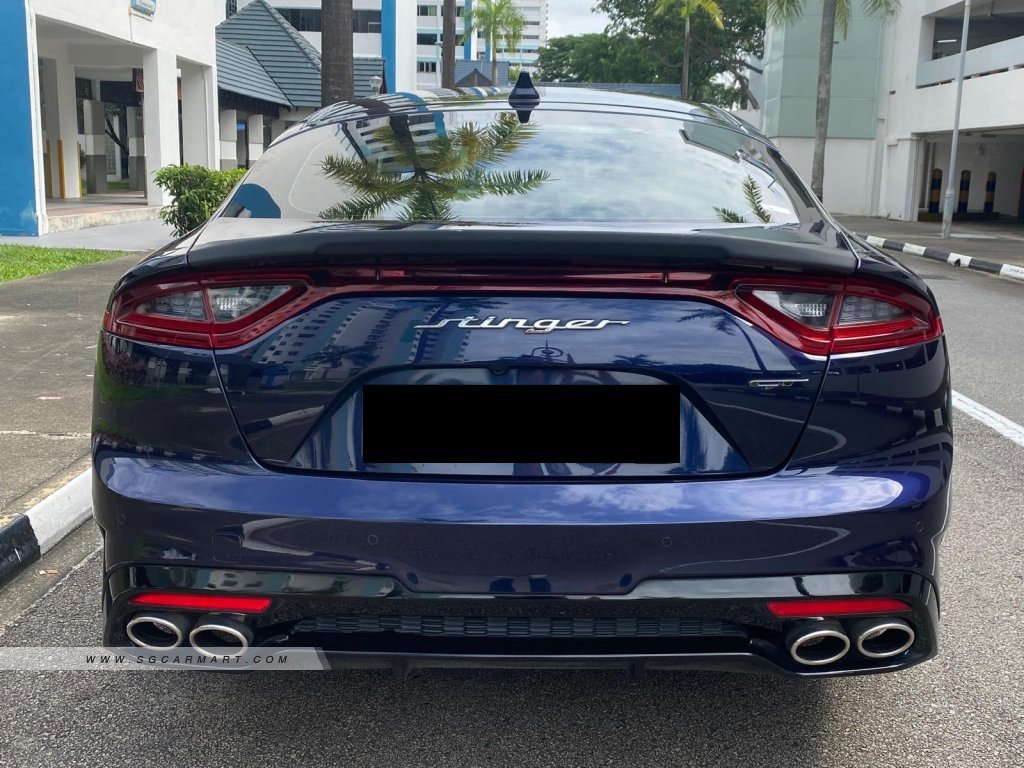 Kia Stinger 3.3A Sunroof