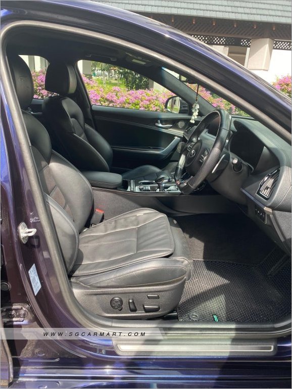 Kia Stinger 3.3A Sunroof