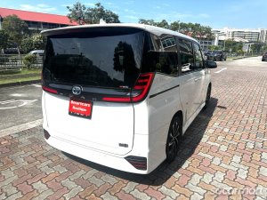 Toyota Noah Hybrid 1.8A S-Z