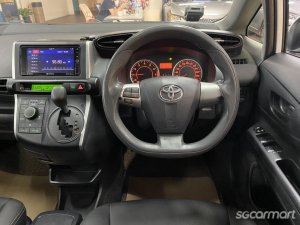 Toyota Wish 1.8A Elegance