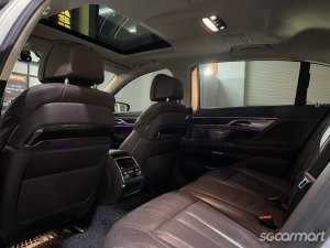 BMW 7 Series 730Li Sunroof