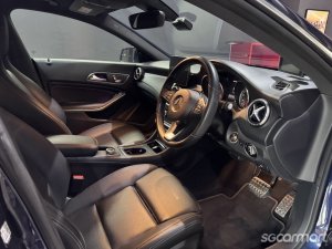 Mercedes-Benz CLA-Class CLA180 Urban