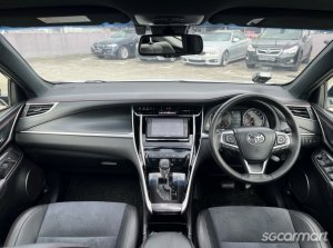 Toyota Harrier Turbo 2.0A G Panoramic Roof
