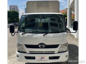 Hino XZU710R (New 5-yr COE)