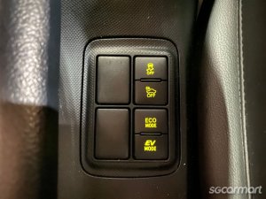 Toyota Aqua Hybrid 1.5A S