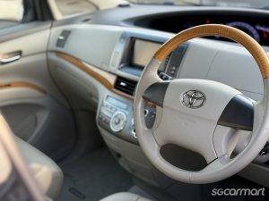 Toyota Previa 2.4A (COE till 04/2032)