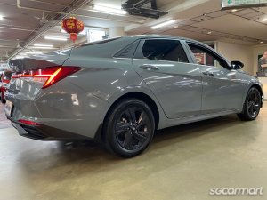Hyundai Avante 1.6A S