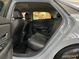 Hyundai Avante 1.6A S