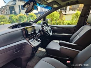 Toyota Estima 2.4A Aeras 8-Seater