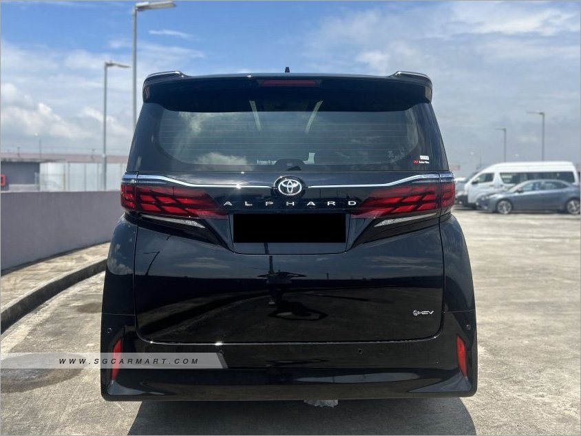 Toyota Alphard Hybrid 2.5A Elegance