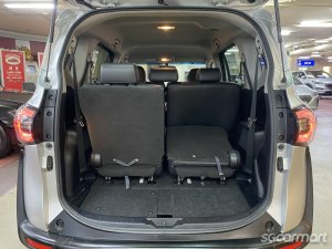 Toyota Sienta Hybrid 1.5A X
