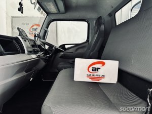 Mitsubishi Fuso Canter FEB21