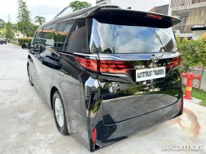 Toyota Alphard Hybrid 2.5A Elegance