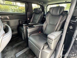 Toyota Alphard Hybrid 2.5A Elegance