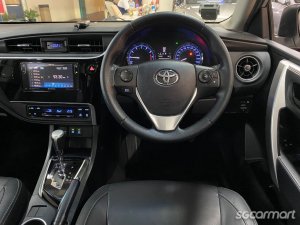 Toyota Corolla Altis 1.6A Elegance