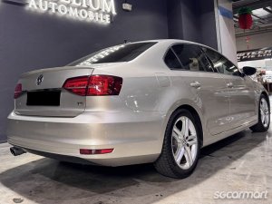 Volkswagen Jetta 1.4A TSI Sunroof