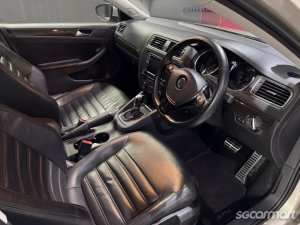 Volkswagen Jetta 1.4A TSI Sunroof
